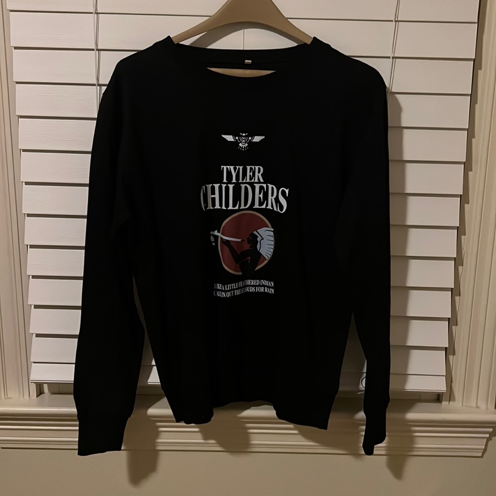 Tyler Childers Crewneck.